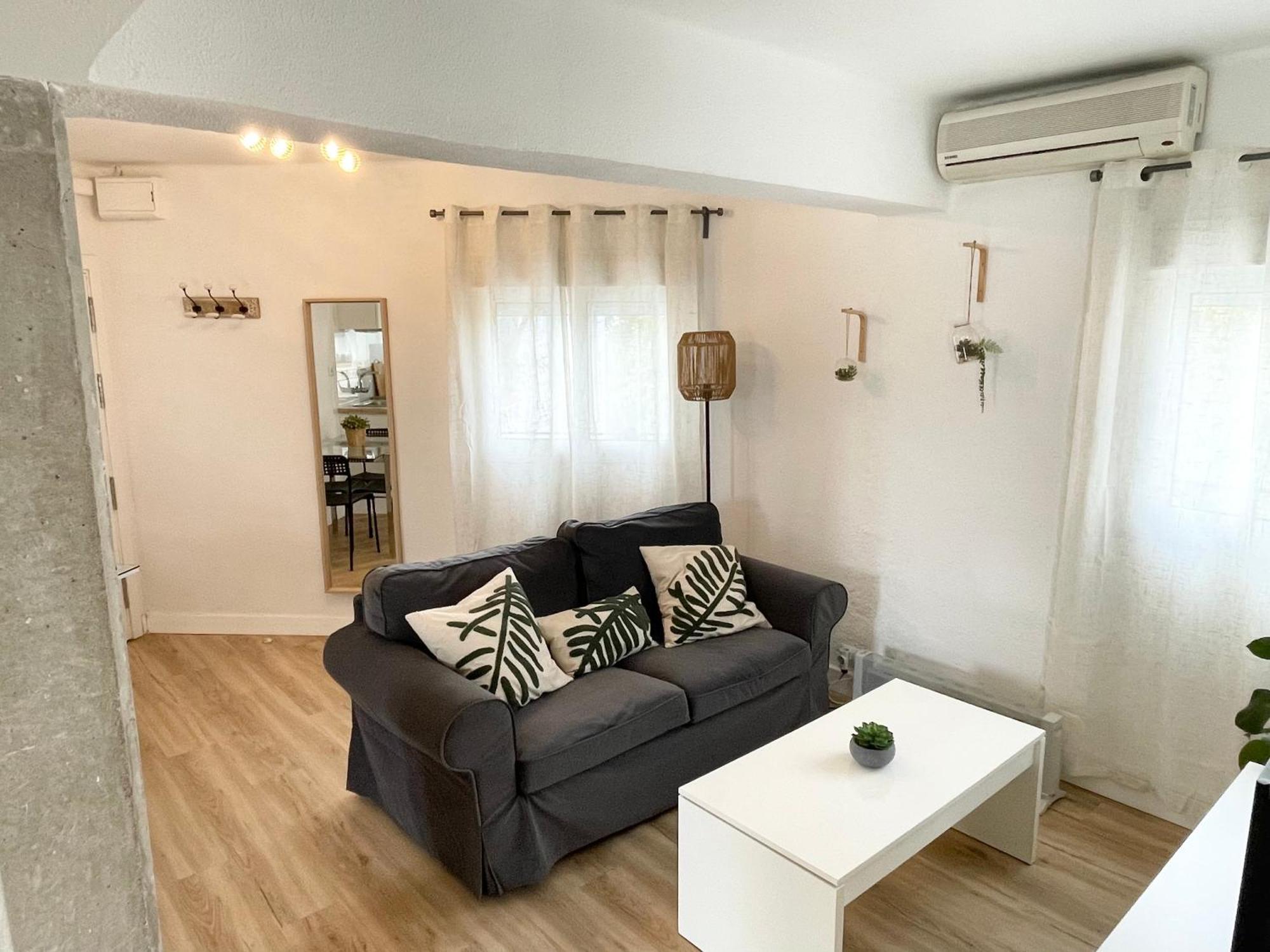 Fedriani Bright And Cosy Apartment Севілья Екстер'єр фото